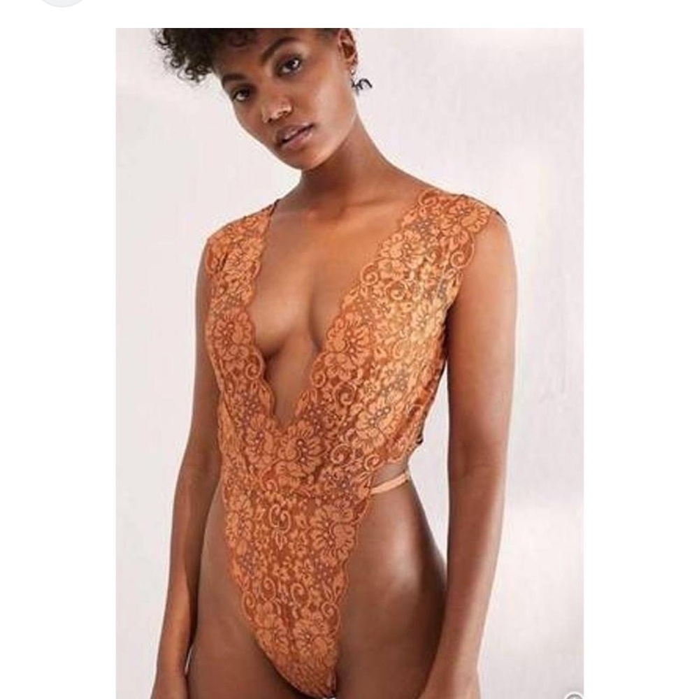 HAH x Free people cut to the chase lace boho bodysuit brown sugar size S NWT